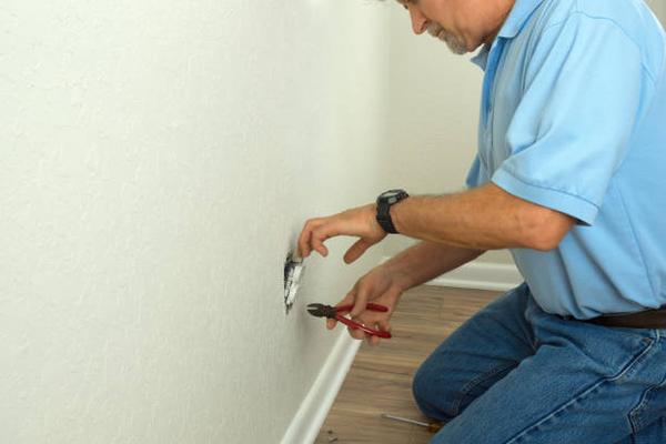 Why Hiring a Licensed Electrician Matters for Your Home