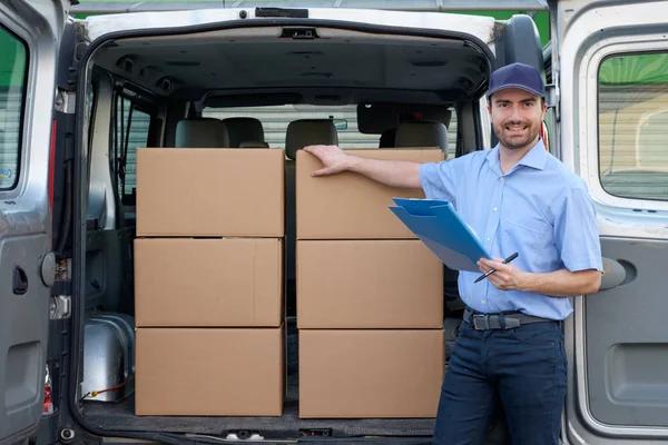 Key Advantages of Hiring a toronto freight forwarder for Global Logistics