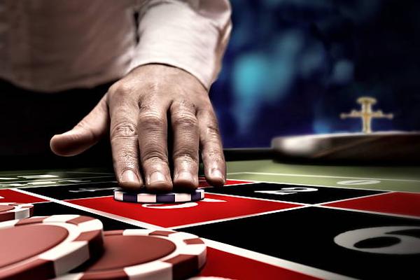 Explore Exciting Live Dealer Games at a Singapore online casino Platform for Casino Fans